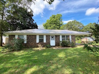 100 Wright St, Holly Springs, MS 38635
