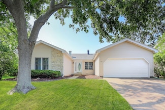 146 Cheyenne Ct, Bolingbrook, IL 60440