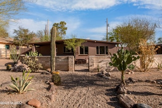 4418 E Waverly St, Tucson, AZ 85712