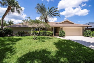 18402 Lake Bend Dr, Jupiter, FL 33458