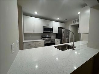 308 Warm Springs Cir, Roswell, GA 30075