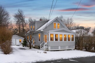32 Rosedale St, Portland, ME 04103