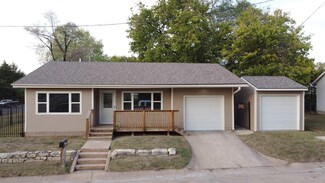 117 W 18th St, Wellington, KS 67152