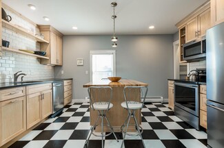 537 Shore Rd Unit 4, Cape Elizabeth, ME 04107