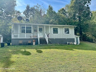 268 Cove Cir, Caryville, TN 37714