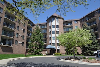 2601 Kenzie Terrace Unit 121, Saint Anthony, MN 55418