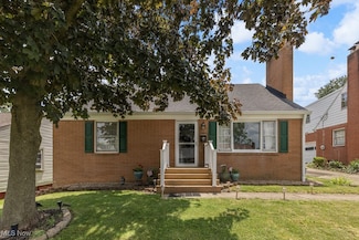 958 Cornell Dr, Alliance, OH 44601