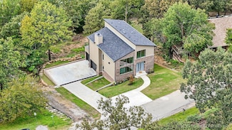 1146 Bayshore Dr, Sand Springs, OK 74063