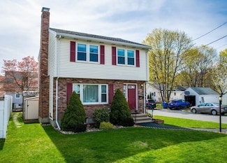 34 Amherst Ave, Waltham, MA 02451