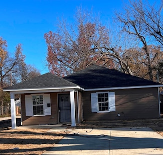 3498 Stanton Rd, Memphis, TN 38108