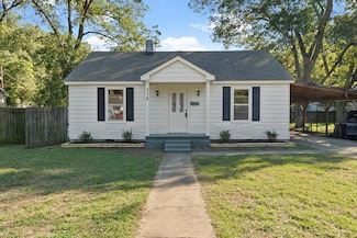 318 N Worthington Dr, West Memphis, AR 72301