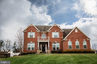 114 Green Briar Ct, Cinnaminson, NJ 08077