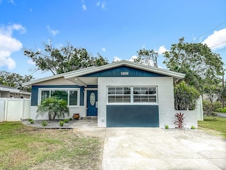1899 Montana Ave NE, Saint Petersburg, FL 33703