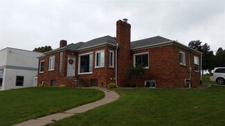 148 Tennyson St, Potosi, WI 53820