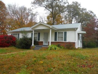 104 Cherry St, Centerville, TN 37033
