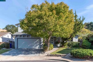 115 Dogwood Ct, Hercules, CA 94547
