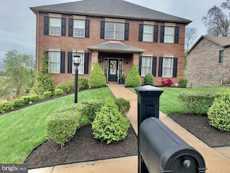 1407 Willow Heights Dr, Irwin, PA 15642
