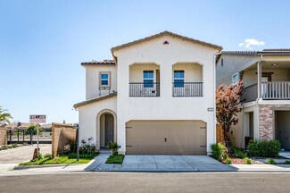 6335 E Creek View Ln, Fresno, CA 93727