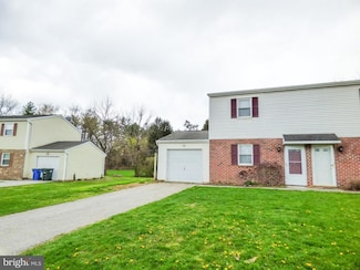 2791 Pineview Dr Unit 2791, York, PA 17408