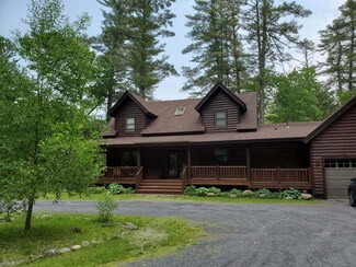 32 Lake Como Dr, Harmony, ME 04942