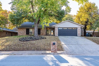 1800 Chaparral Ln, Edmond, OK 73013