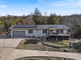 36 Danube Dr, Eureka Springs, AR 72631