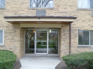 704 W Dempster St Unit EG10, Mount Prospect, IL 60056