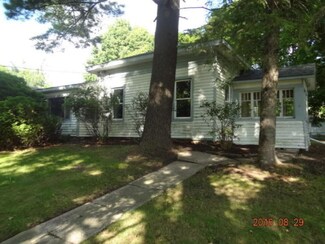 122 N Mcpherson St, Stanton, MI 48888