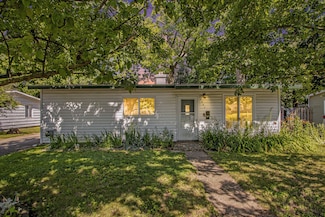 2504 Sonora St, Kalamazoo, MI 49004