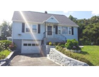 33 Shannon St, Worcester, MA 01604