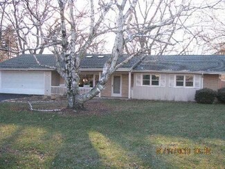 941 Lindenwood Dr, Aurora, IL 60506