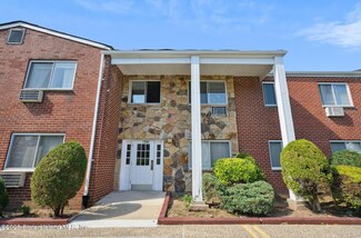 1300 Rockland Ave Unit 2B, Staten Island, NY 10314