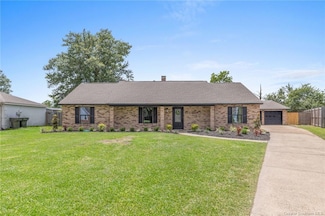 1540 N Chateau Cir, Lake Charles, LA 70605