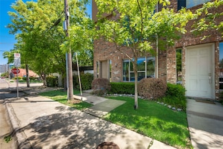 2718 Floyd St, Dallas, TX 75204