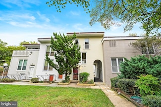 73 G St SW Unit 103, Washington, DC 20024