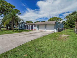 1024 Tortugas Ave, Fort Pierce, FL 34982