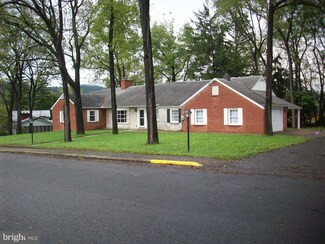 114 W North St, Mc Connellsburg, PA 17233