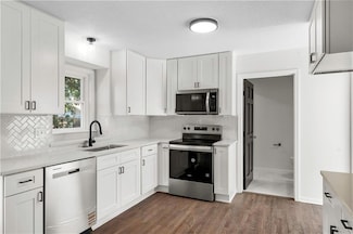 8707 N Lydia Ave, Kansas City, MO 64155