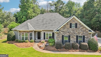 320 Silverbell Ln, Sharpsburg, GA 30277