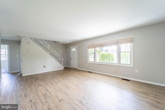 2504 Kevin Ln, Bowie, MD 20715