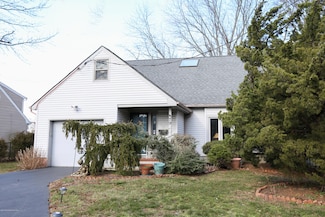 795 Leonardville Rd, Leonardo, NJ 07737