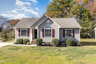 1016 S Philwood Ct, Fuquay-Varina, NC 27526