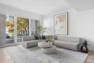 78-29 Austin St Unit TH12, Forest Hills, NY 11375