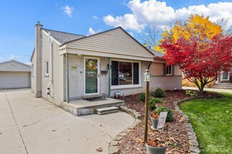 31781 Lamar Dr, Farmington, MI 48336