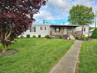 2330 S 6th St, Coshocton, OH 43812