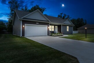 30302 Holben Woods Ln, Elkhart, IN 46516