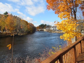 27 Granite St, Peterborough, NH 03458