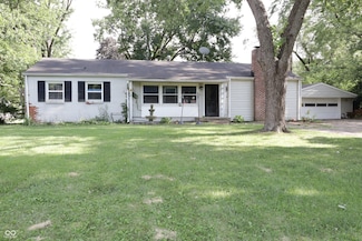 2735 Canterbury Ln, Indianapolis, IN 46220