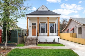 423 Diana St, New Orleans, LA 70114