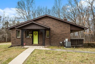 5768 S 6th St, Kalamazoo, MI 49009